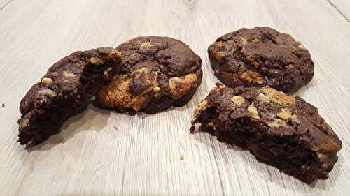 Cookies chocolat et pépites de cacahuètes