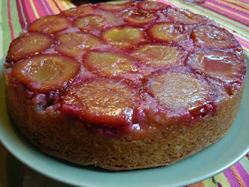 Gâteau renversé aux prunes