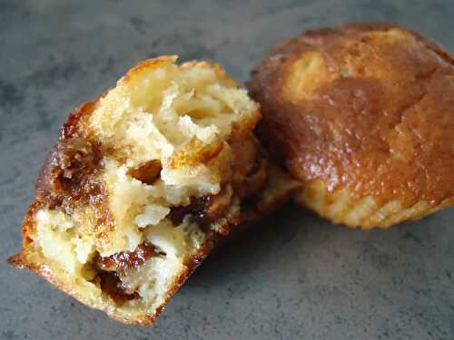 Muffins pralinoise, poires et noisettes