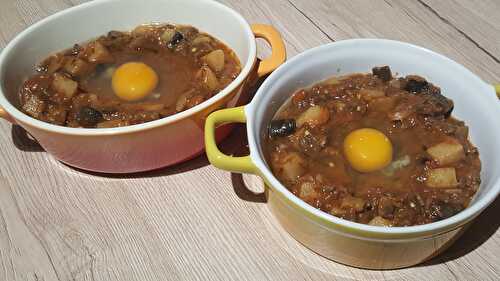 Oeuf cocotte dans son nid d’aubergines et pommes de terre