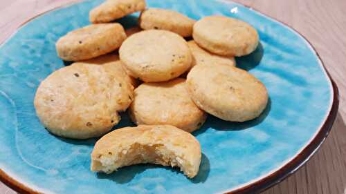 Petits biscuits au Comté et au romarin pour l’apéro