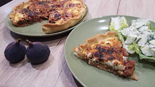 Quiche automnale au chèvre, figues et échalotes caramélisées