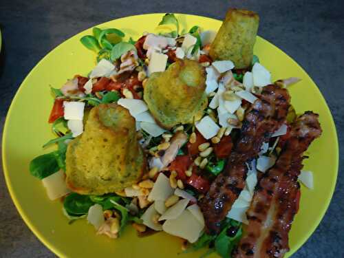 Salade aux cannelés pesto et parmesan