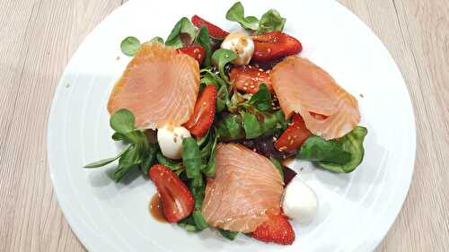 Salade fraise, saumon, mozzarella et betterave #foodista challenge 51