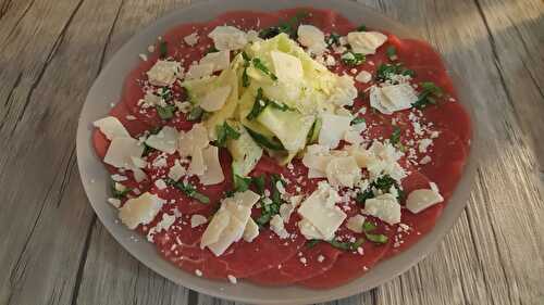 Tagliatelles de courgettes et carpaccio de boeuf