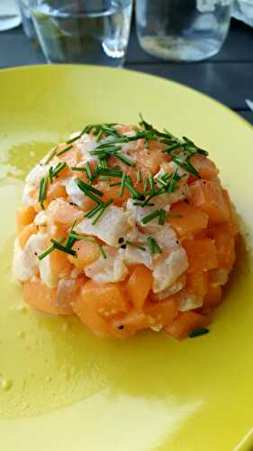 Tartare de daurade et melon, vinaigrette au gingembre