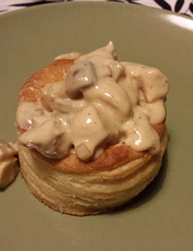 Vol au vent au poulet, champignon et bresse bleu