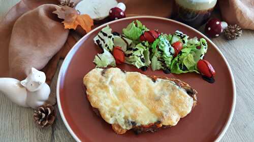 Bruchetta aux champignons et cantal