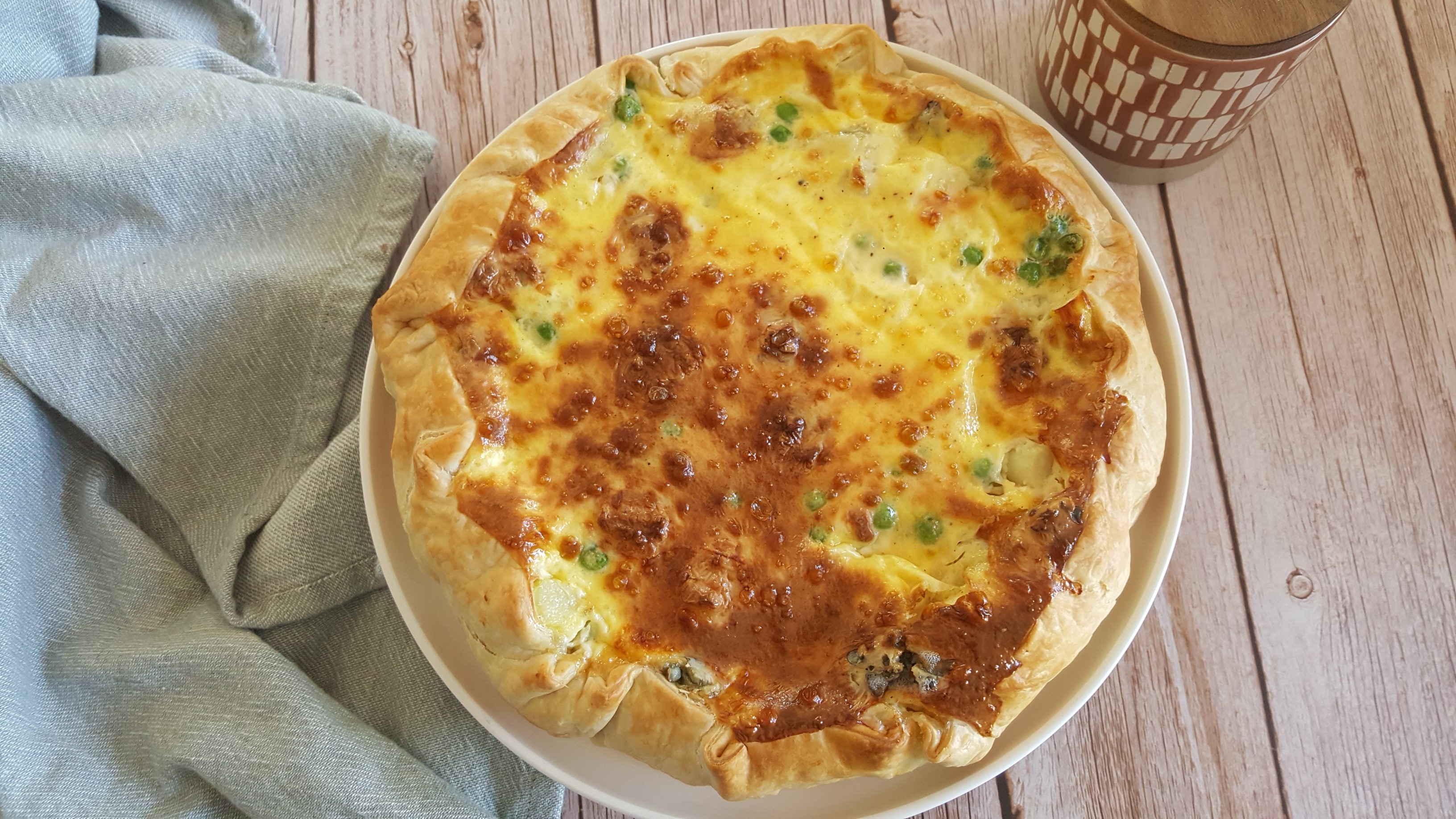 Quiche asperges, petit pois et bleu