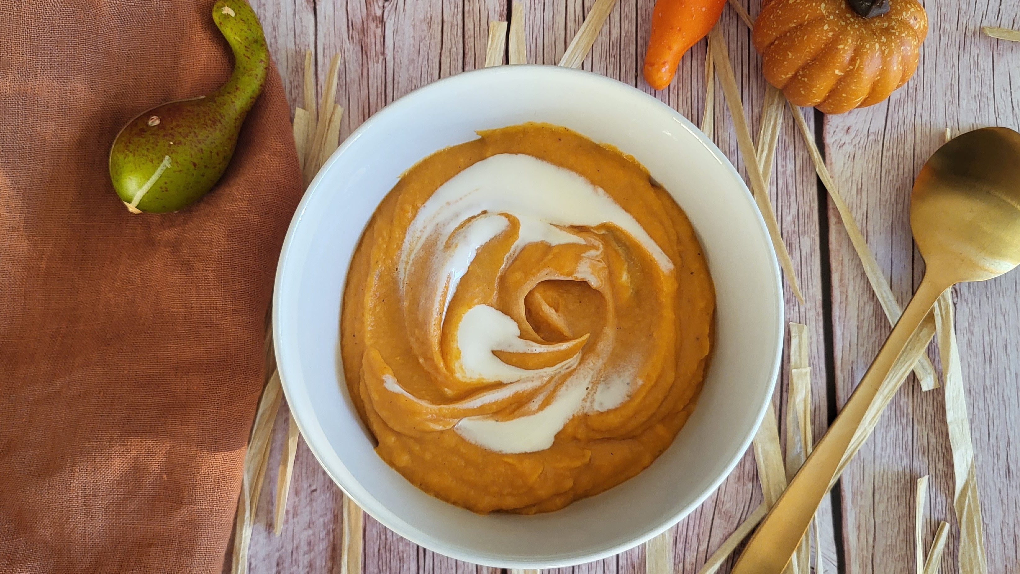 Soupe patate douce, butternut et lait de coco