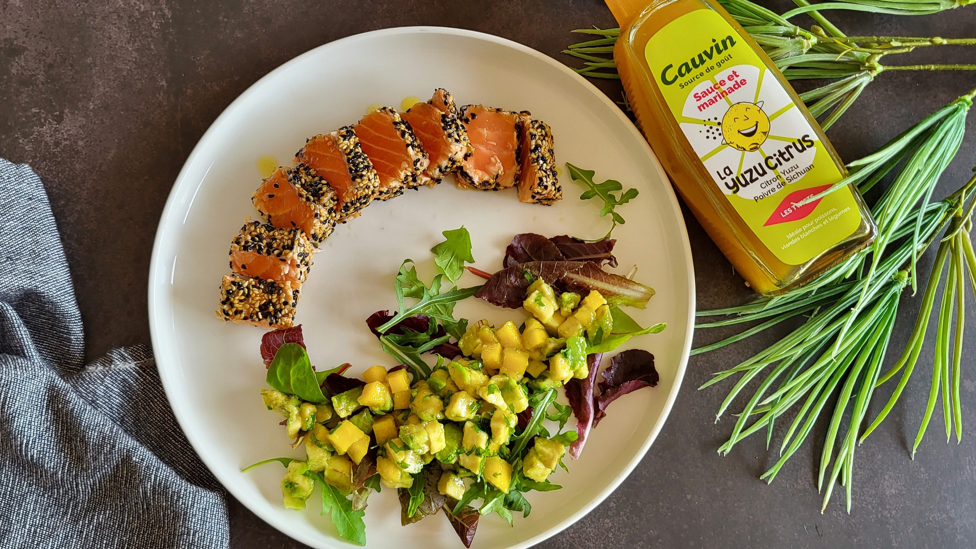 Tataki de saumon mariné et son tartare exotique