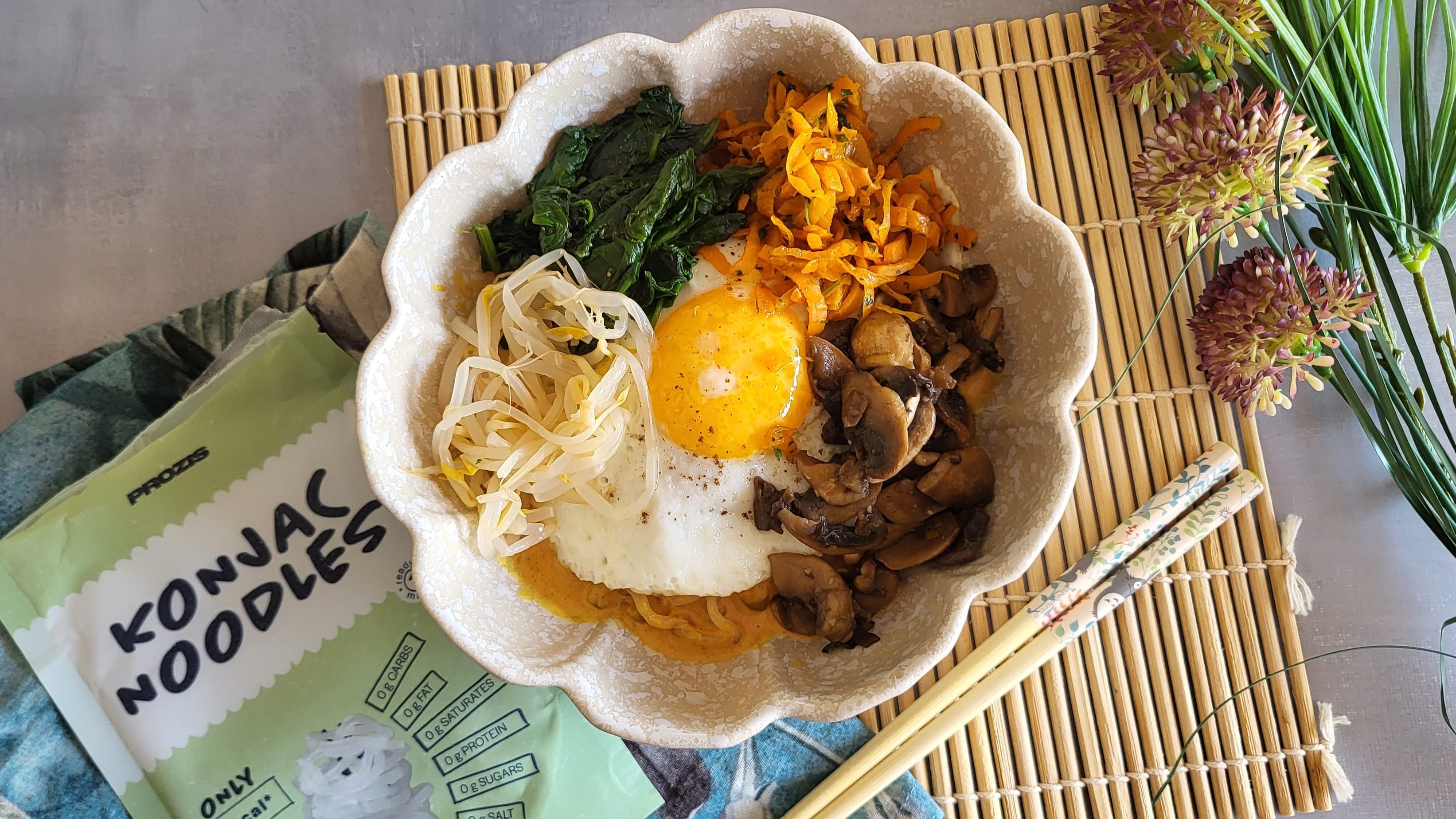 Ma version du bibimbap aux nouilles de konjac