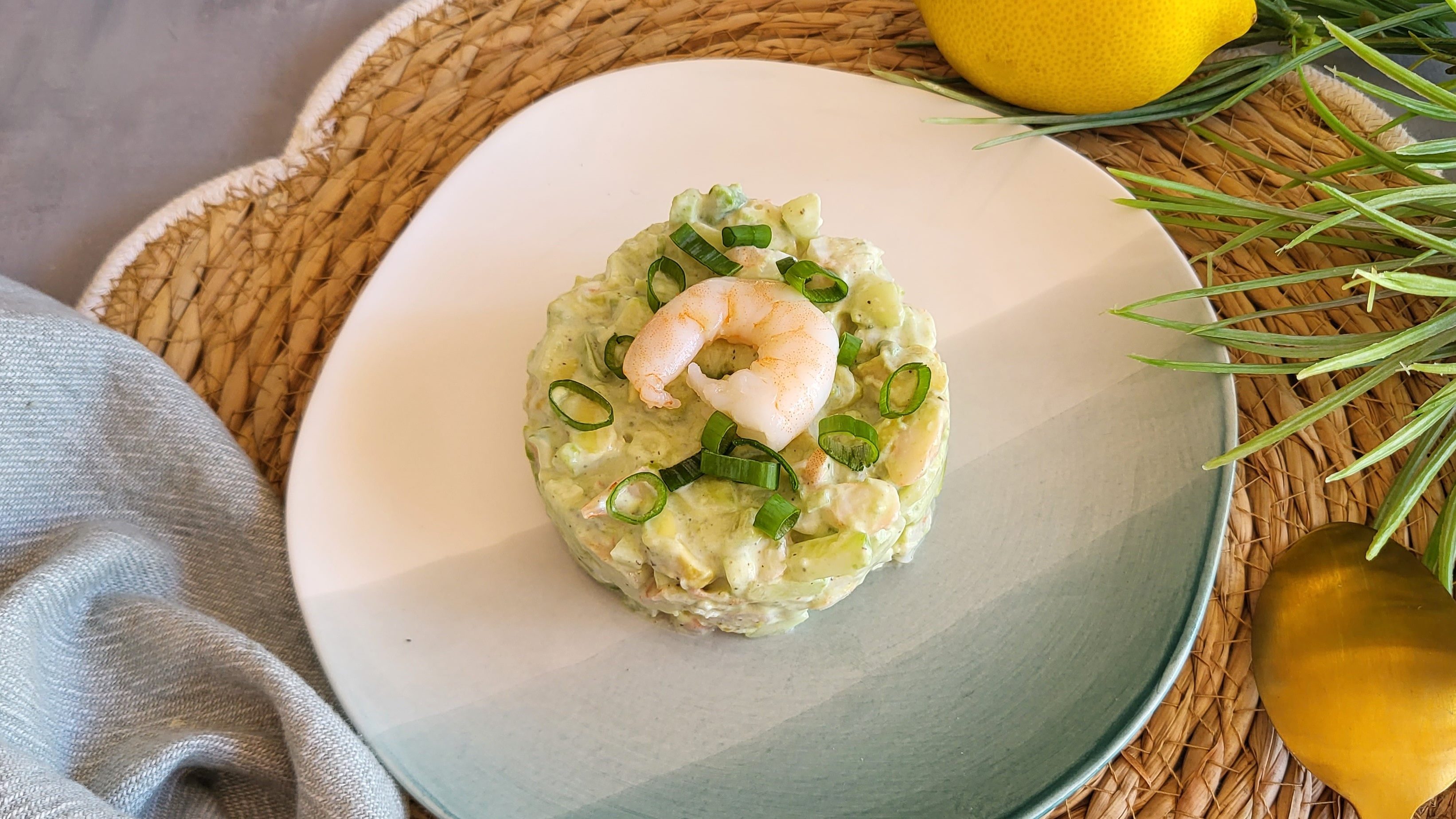 Tartare de crevette et concombre