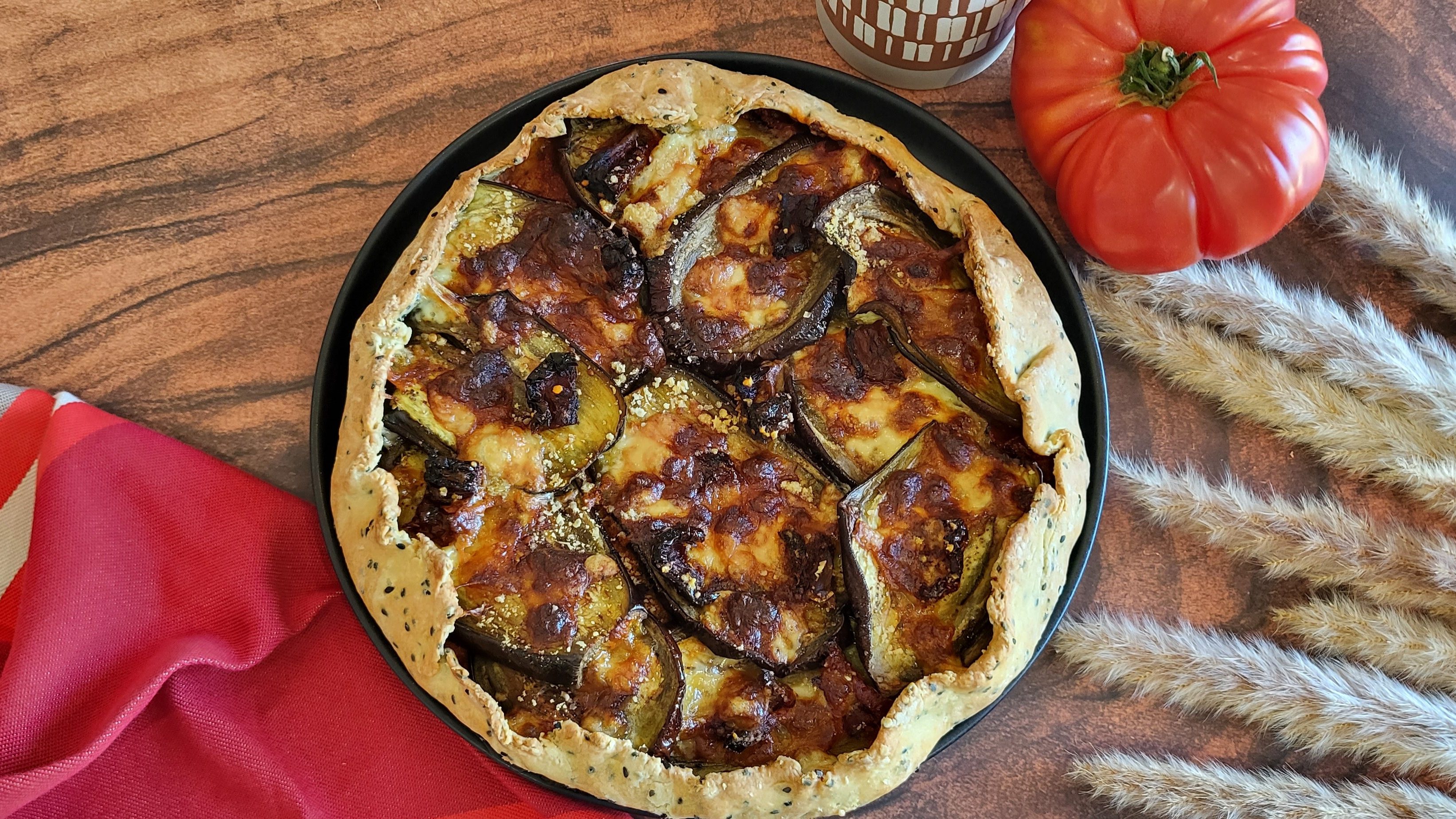 Tarte à l’aubergine, tomate et fromage