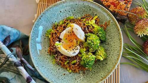 Nouilles à la sauce teriyaki rapide et ultra gourmand