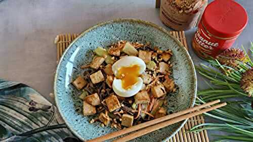 Nouilles froides sauce peanuts