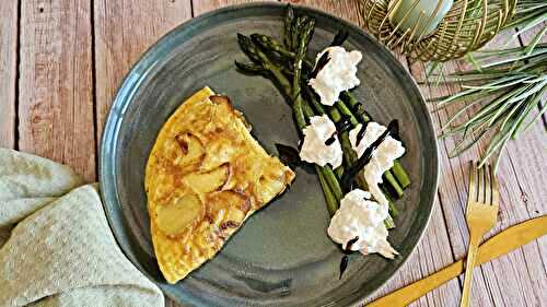 Omelette aux pommes de terre et fromage