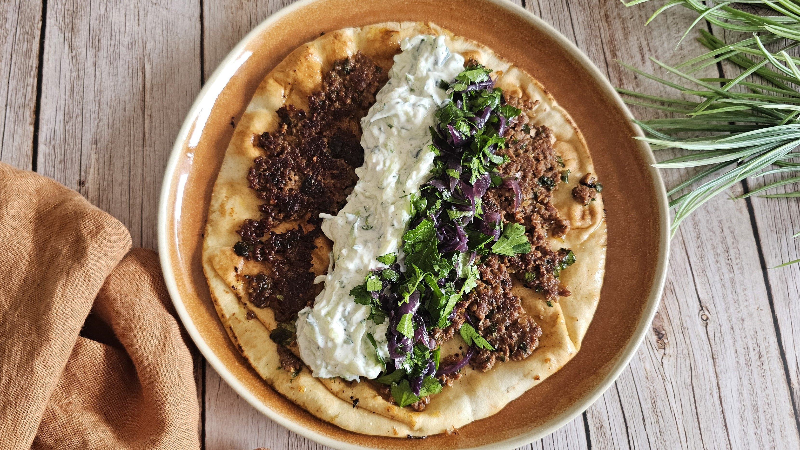 Pain libanais farcis