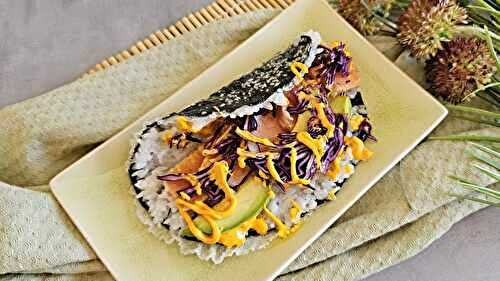Le sushi tacos, au saumon et avocat