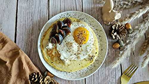 Pancake salé aux figues, gorgonzola & œuf