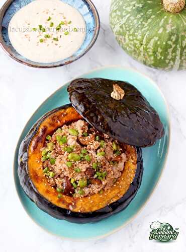 Kabocha farcie au poulet , châtaignes, noix et quinoa