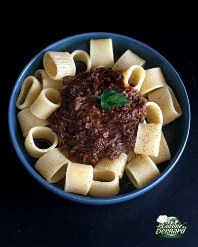 Ragoût à la joue de bœuf et lard paysan