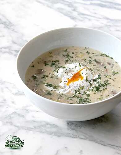 Soupe tchèque aux champignons, pommes de terre et aneth