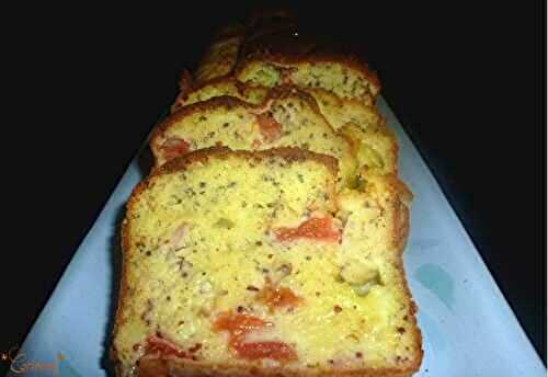 Cake à la moutarde à l'ancienne, au Reblochon, tomates et lardons - 🥗 La Cuisine de Coco 🍜