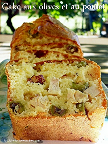 Cake aux olives et au poulet - 🥗 La Cuisine de Coco 🍜