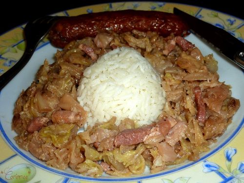 Chou vert aux lardons et saucisses fumées - 🥗 La Cuisine de Coco 🍜
