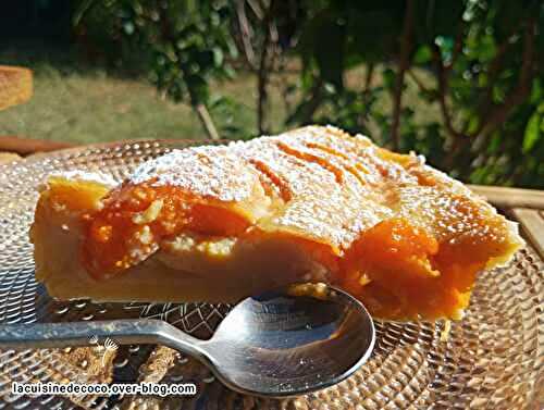 Clafoutis aux abricots et amandes  - 🥗 La Cuisine de Coco 🍜