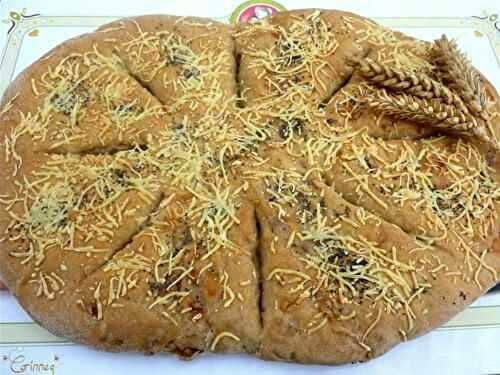 Fougasse oignons-lardons-Comté à la farine d'épeautre - 🥗 La Cuisine de Coco 🍜