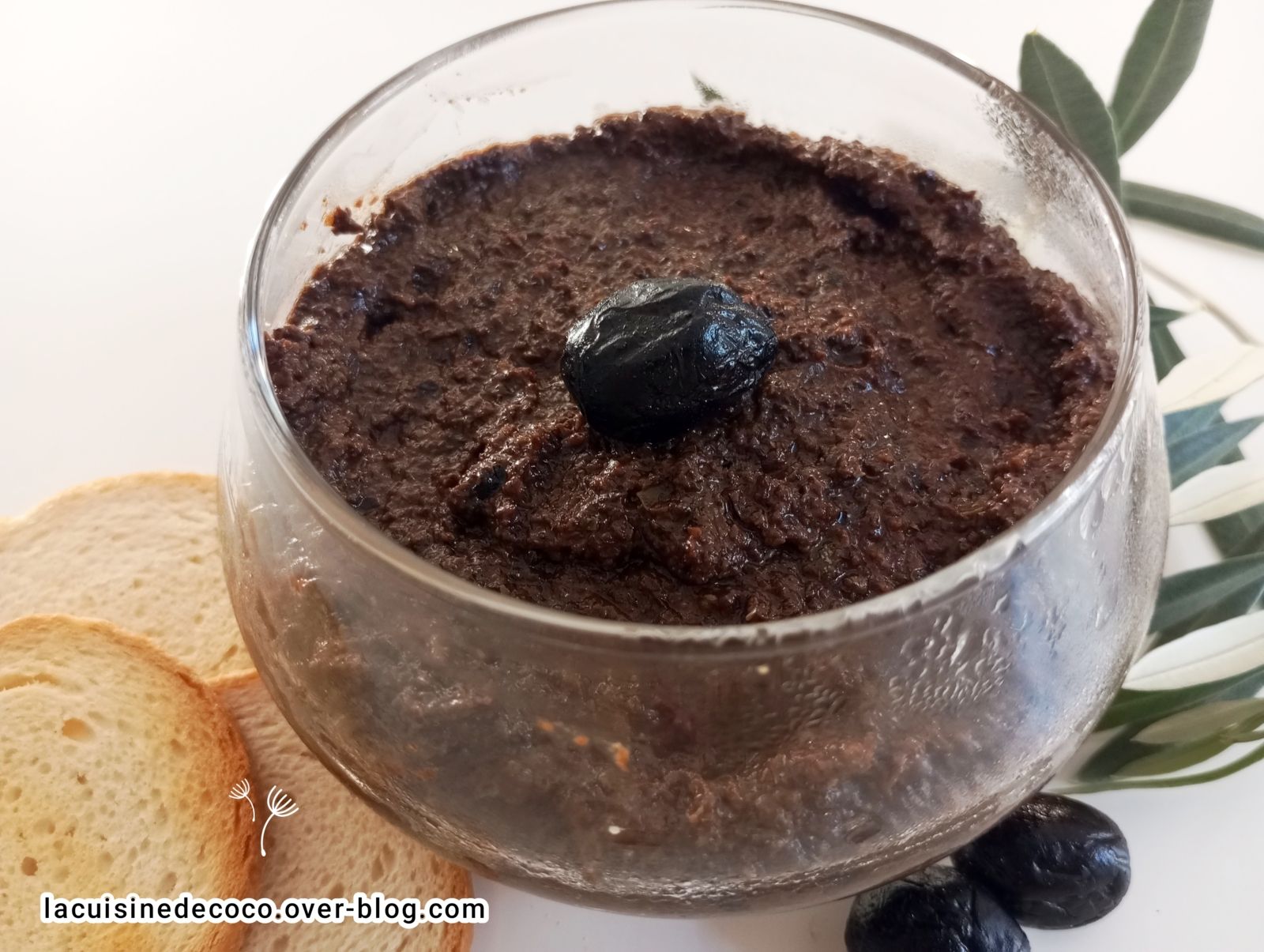 La Tapenade noire  - 🥗 La Cuisine de Coco 🍜