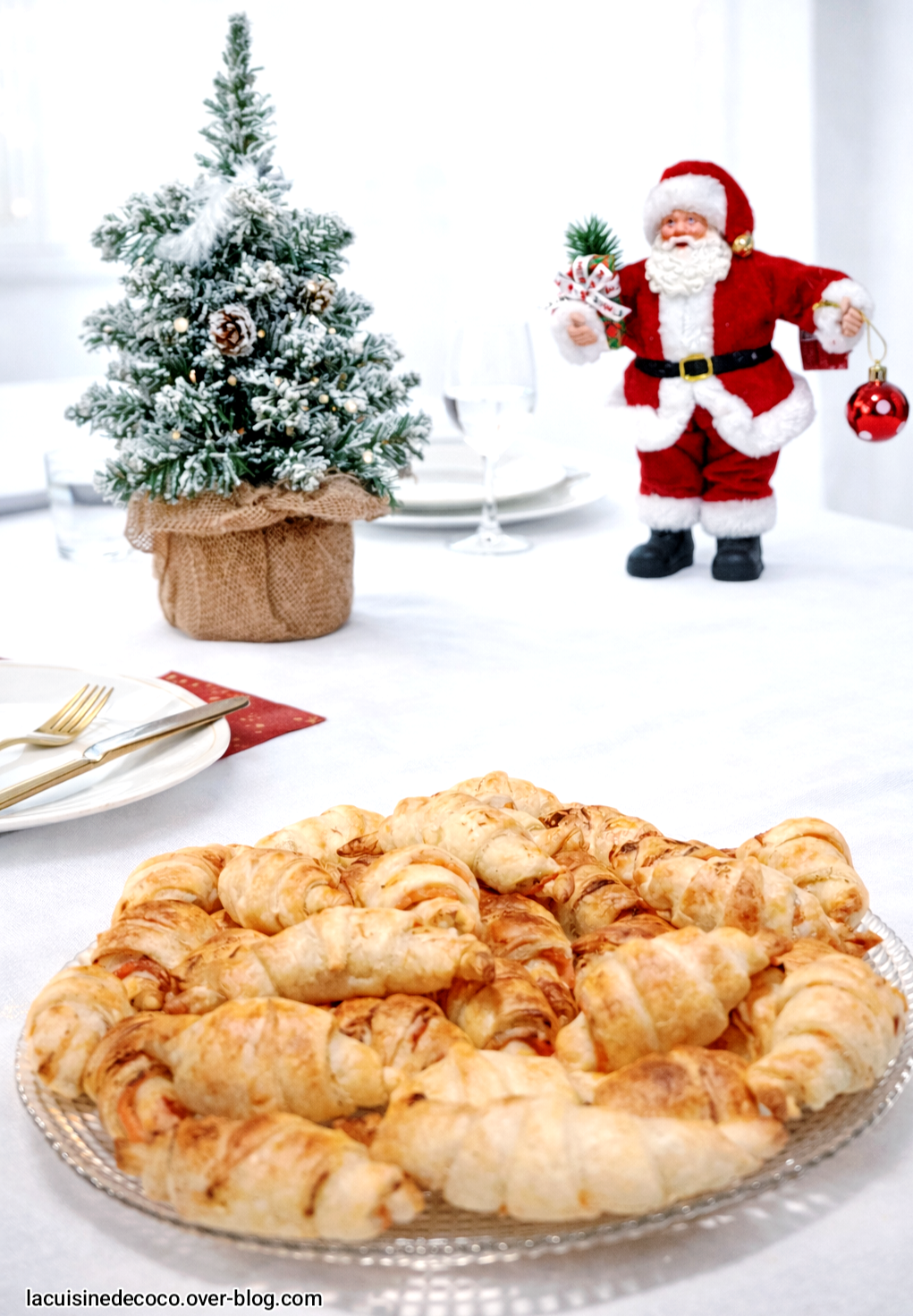 Mini croissants à la truite fumée et fromage ail & fines herbes - 🥗 La Cuisine de Coco 🍜