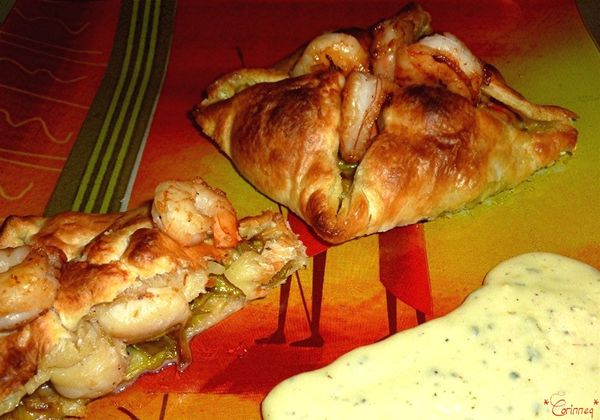 Paniers feuilletés aux St Jacques et poireaux sauce à la Fourme d'Ambert - 🥗 La Cuisine de Coco 🍜