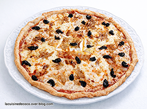 (Style) Pizza aux 4 fromages doux et oignons confits - 🥗 La Cuisine de Coco 🍜