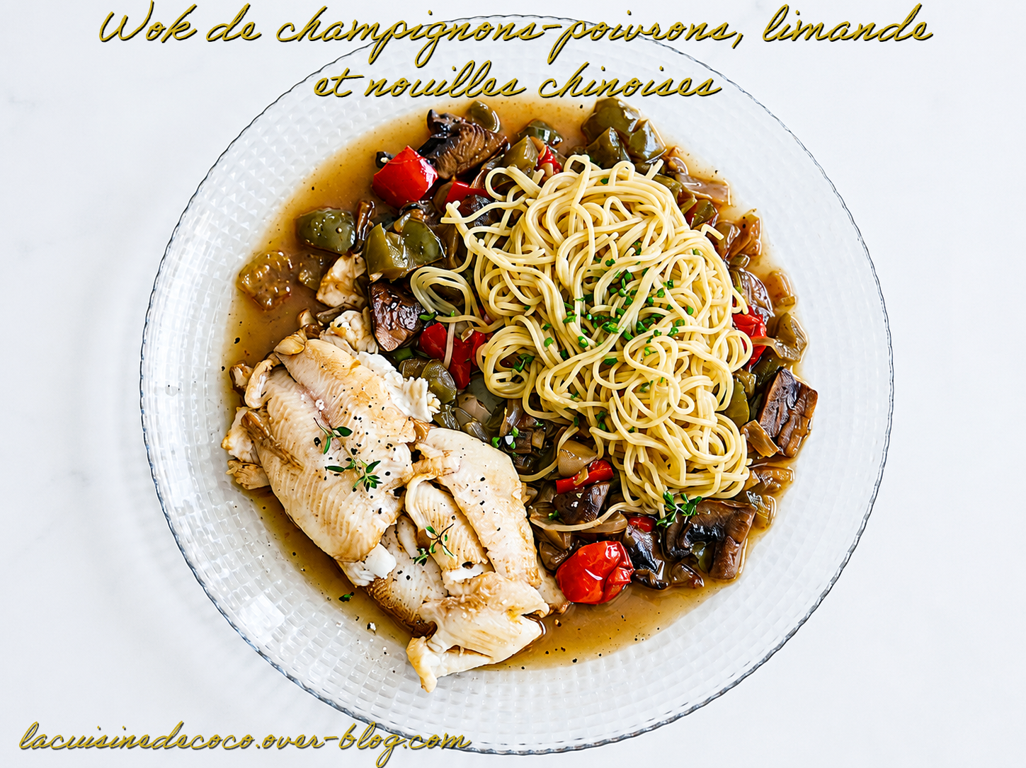 Wok de champignons-poivrons, limande et nouilles chinoises - 🥗 La Cuisine de Coco 🍜