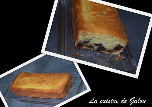 CAKE AU CITRON ET AUX PEPITES DE CHOCOLAT