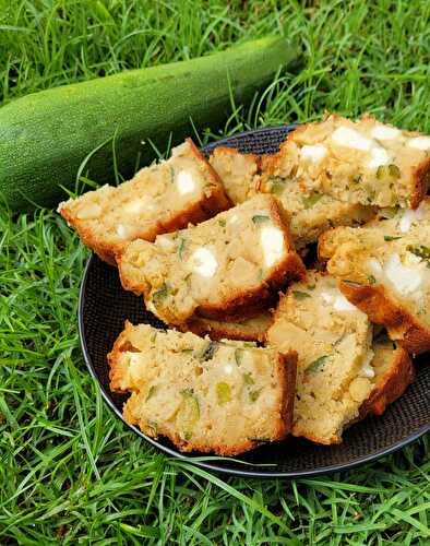 CAKE AU COURGETTES ET A LA FETA