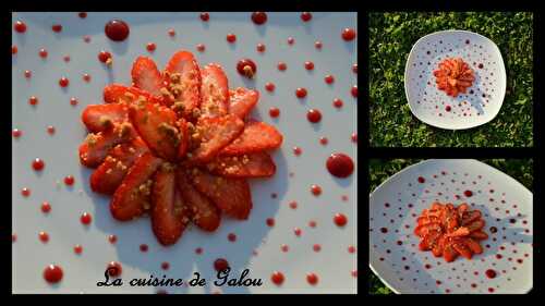 CARPACCIO DE FRAISE ET SON CRUMBLE DE PISTACHE