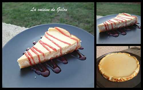 CHEESECAKE A LA RICOTTA ET AU CHOCOLAT BLANC AVEC SON COULIS DE FRAMBOISES