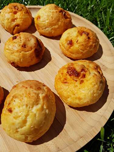 GOUGÈRES AU CHORIZO ET AU COMTE