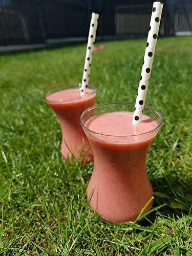 LASSI DE FRAISES ET MENTHE FRAICHE