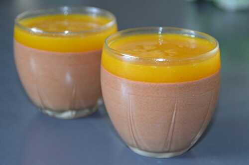 MOUSSE AU CHOCOLAT ET SON COULIS MANGUE-PASSION