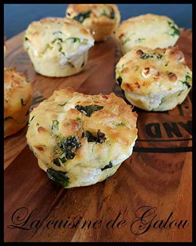 MUFFINS AU CHÈVRE ET AUX ÉPINARDS