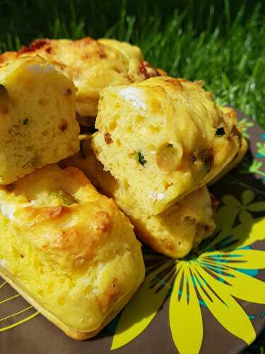 MUFFINS AUX COURGETTES CHÈVRE ET TOMATES SÉCHÉES