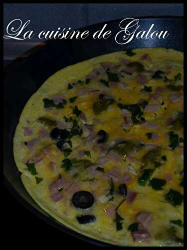 OMELETTE JAMBON - OLIVES - PESTO