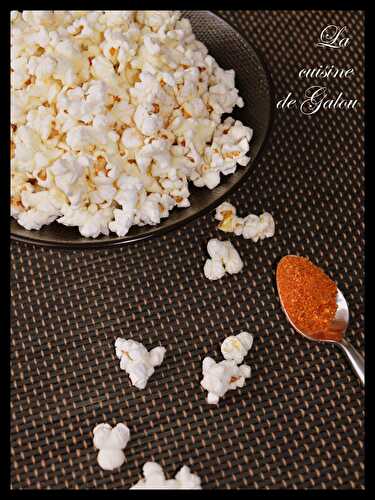 POP CORN SALE AU PIMENT D'ESPELETTE AU MICRO-ONDE!