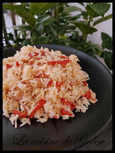 RIZ AUX LARDONS ET PIQUILLOS