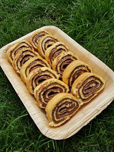 ROULE AU NUTELLA AVEC LE BISCUIT JAPONAIS